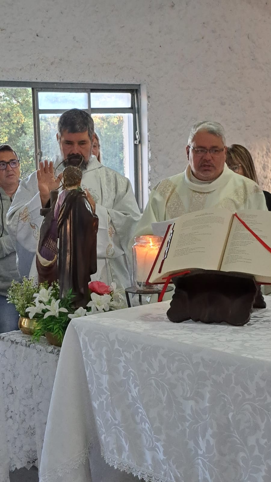 Padre Anderson Rodrigo e Padre Maique Massufaro